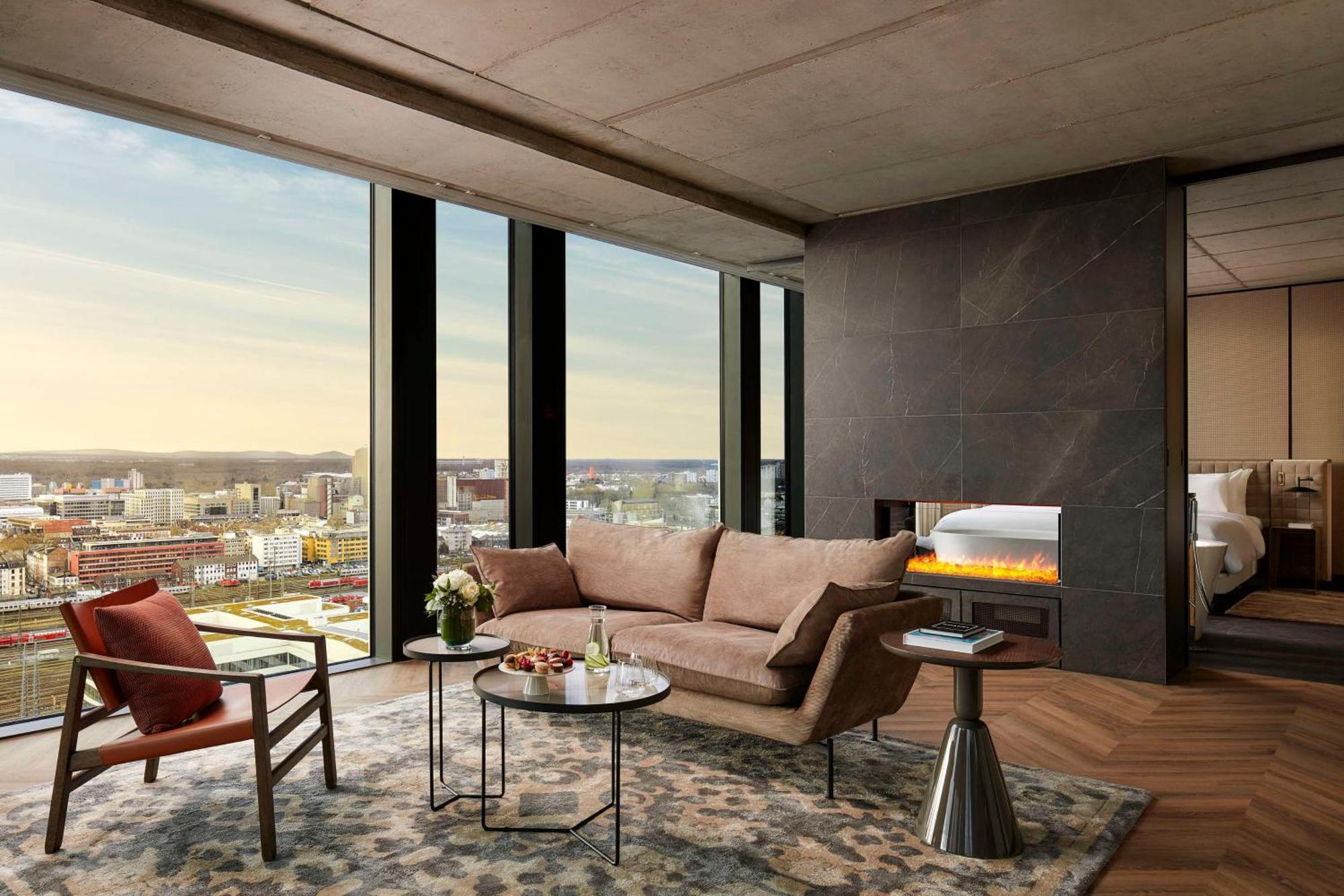 Nh Collection Frankfurt Spin Tower Hotel Frankfurt am Main Bagian luar foto
