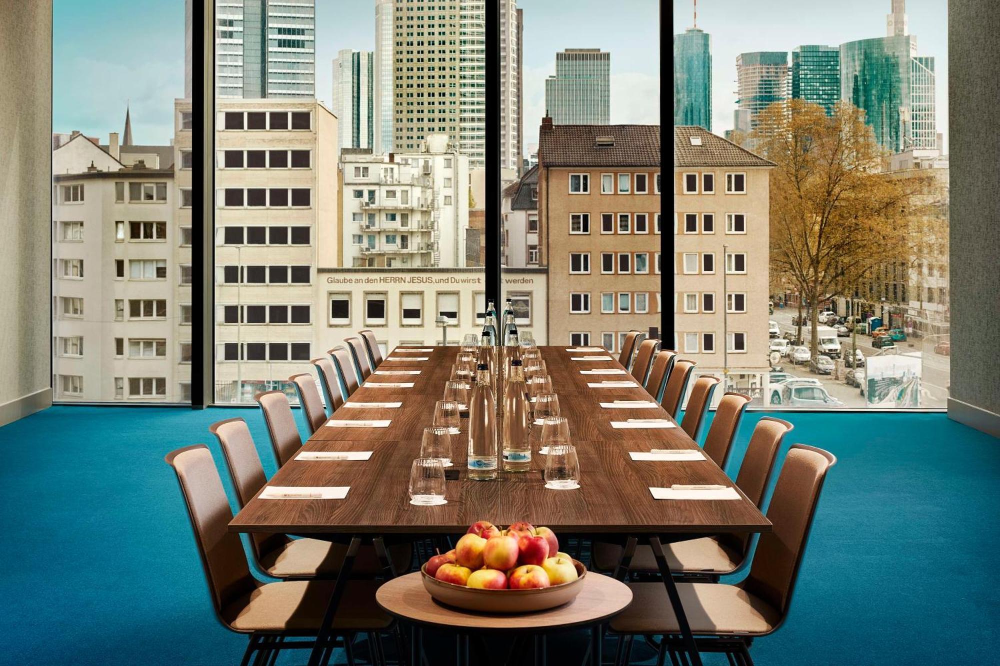 Nh Collection Frankfurt Spin Tower Hotel Frankfurt am Main Bagian luar foto