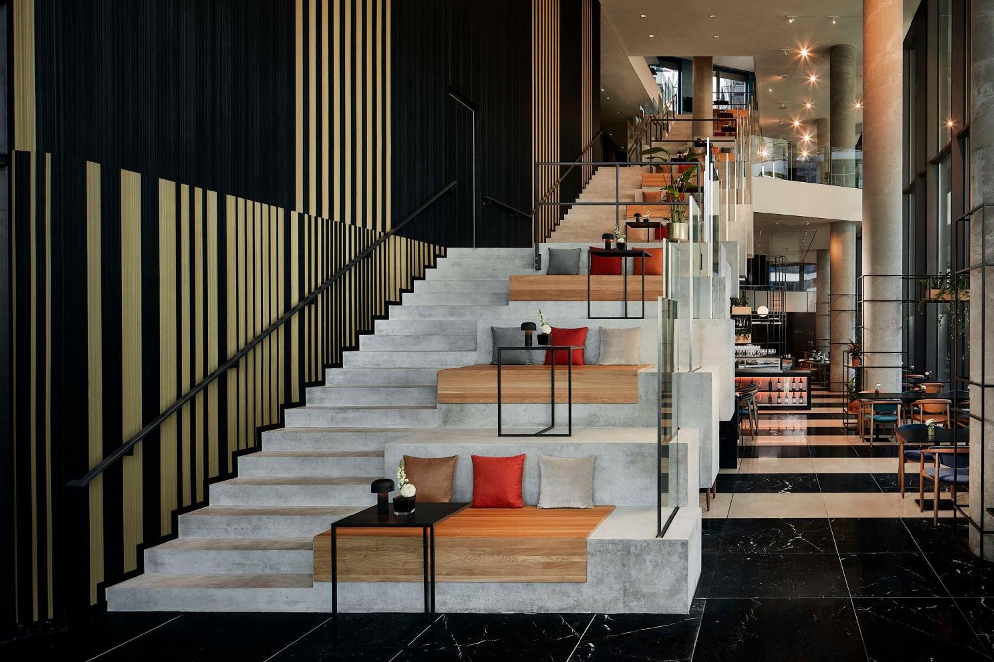 Nh Collection Frankfurt Spin Tower Hotel Frankfurt am Main Bagian luar foto