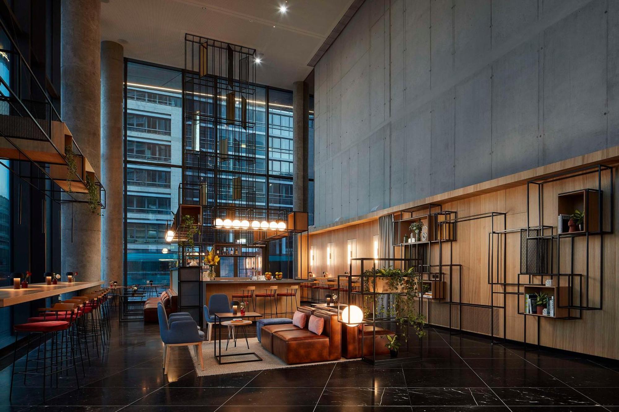Nh Collection Frankfurt Spin Tower Hotel Frankfurt am Main Bagian luar foto