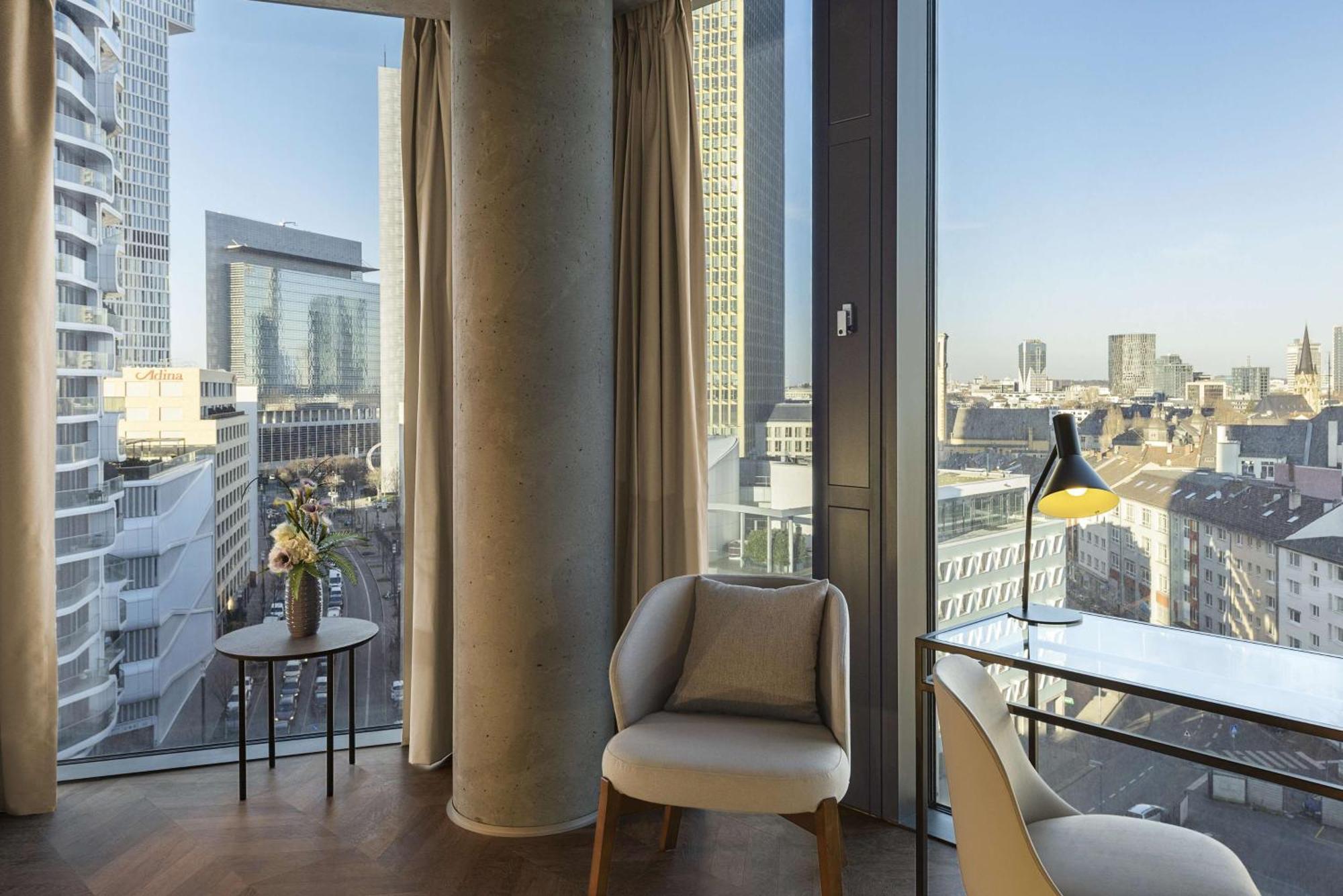 Nh Collection Frankfurt Spin Tower Hotel Frankfurt am Main Bagian luar foto