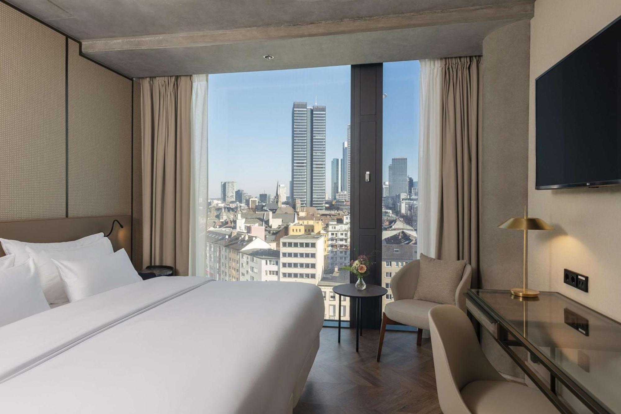 Nh Collection Frankfurt Spin Tower Hotel Frankfurt am Main Bagian luar foto