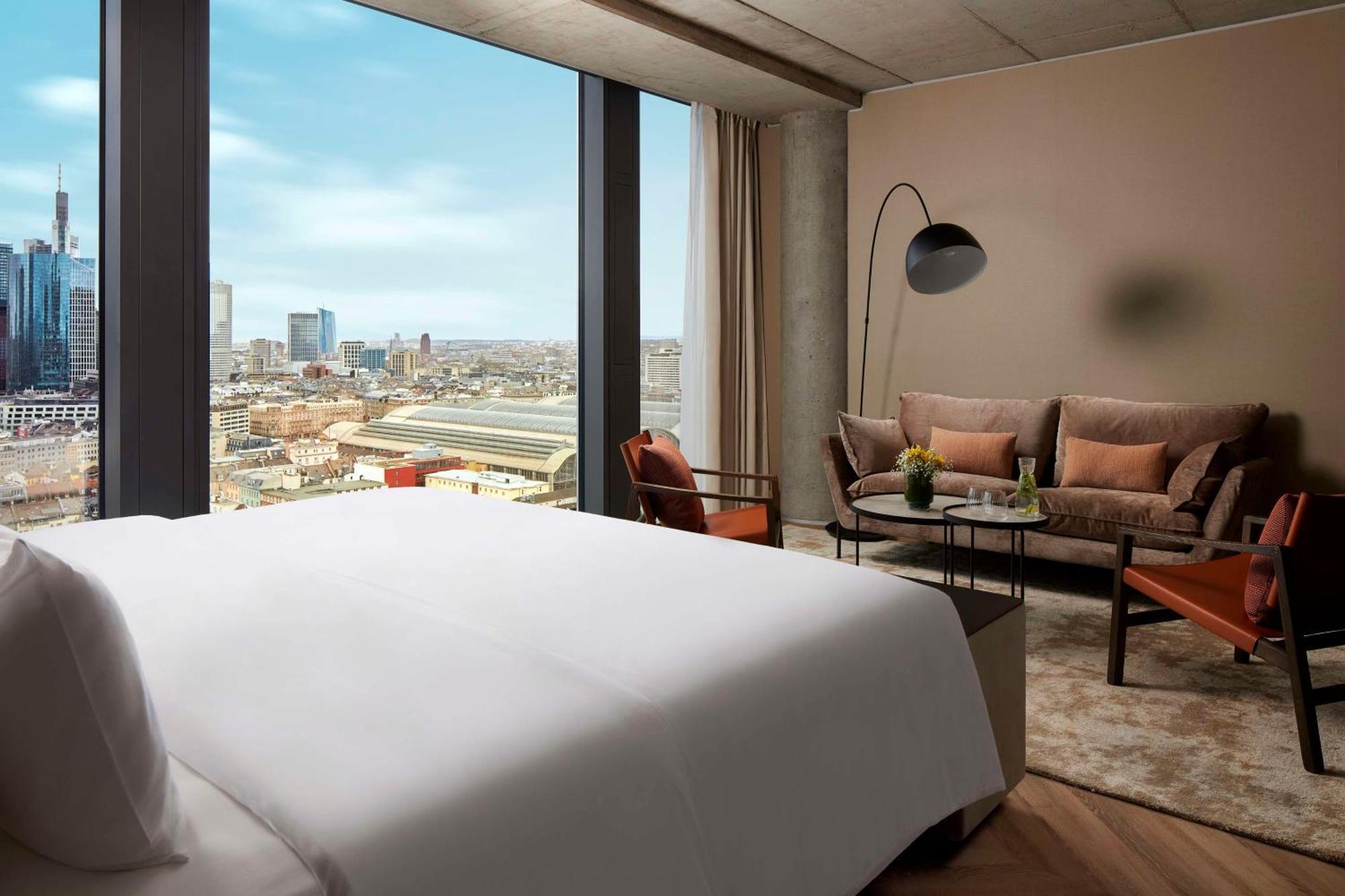 Nh Collection Frankfurt Spin Tower Hotel Frankfurt am Main Bagian luar foto