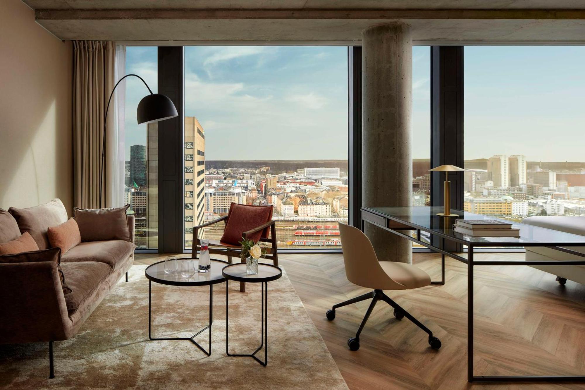 Nh Collection Frankfurt Spin Tower Hotel Frankfurt am Main Bagian luar foto