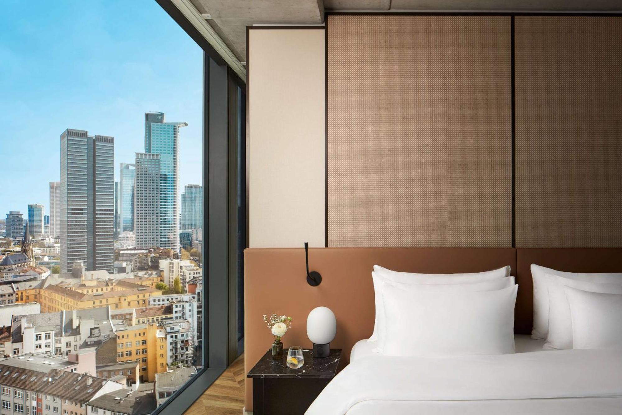 Nh Collection Frankfurt Spin Tower Hotel Frankfurt am Main Bagian luar foto