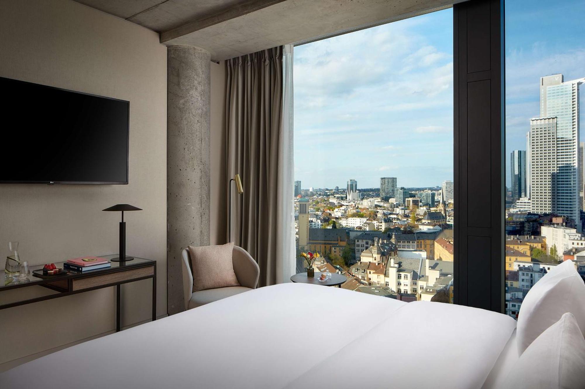Nh Collection Frankfurt Spin Tower Hotel Frankfurt am Main Bagian luar foto
